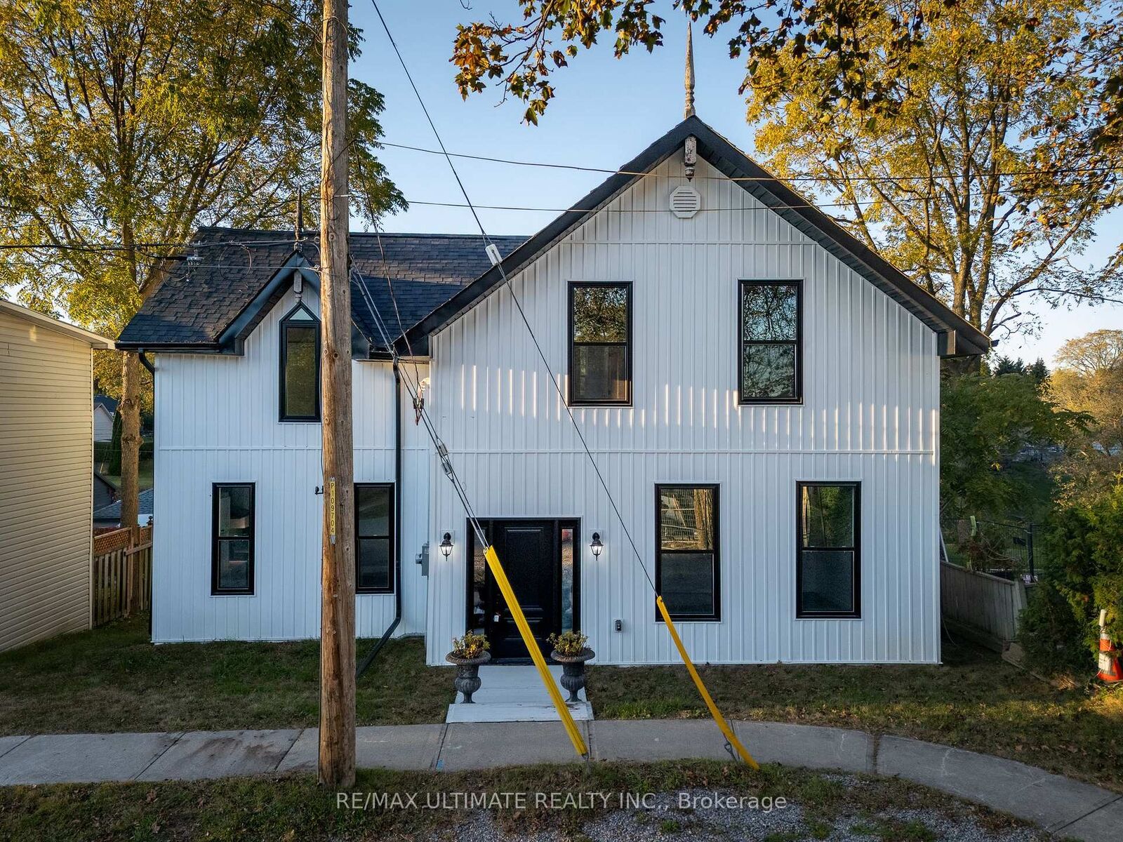 Property Photo: 40 Charles Street ON L1A 1S4