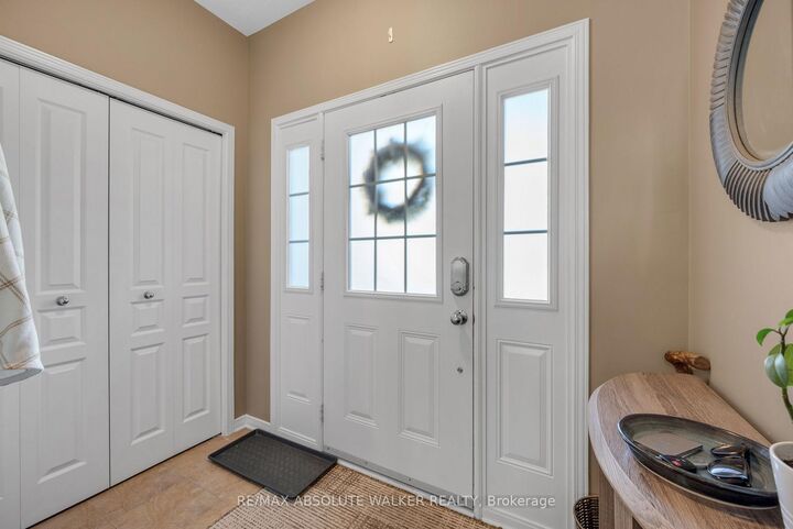Property Photo:  518 Fordell Avenue  ON K2W 0B4 