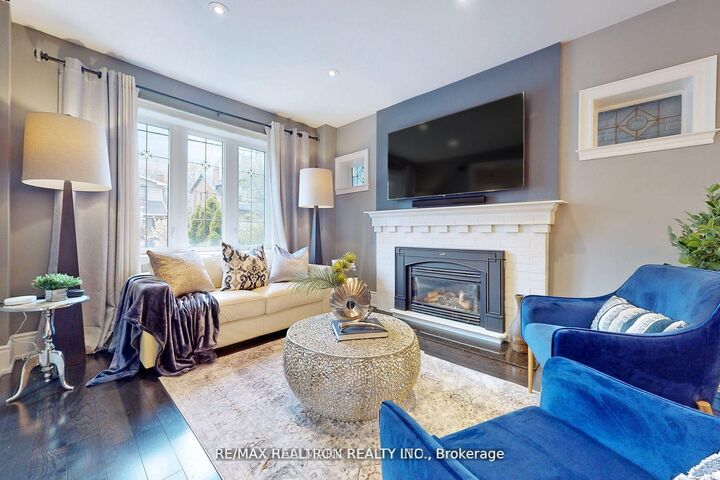 Property Photo: 183 Blantyre Avenue ON M1N 2R6