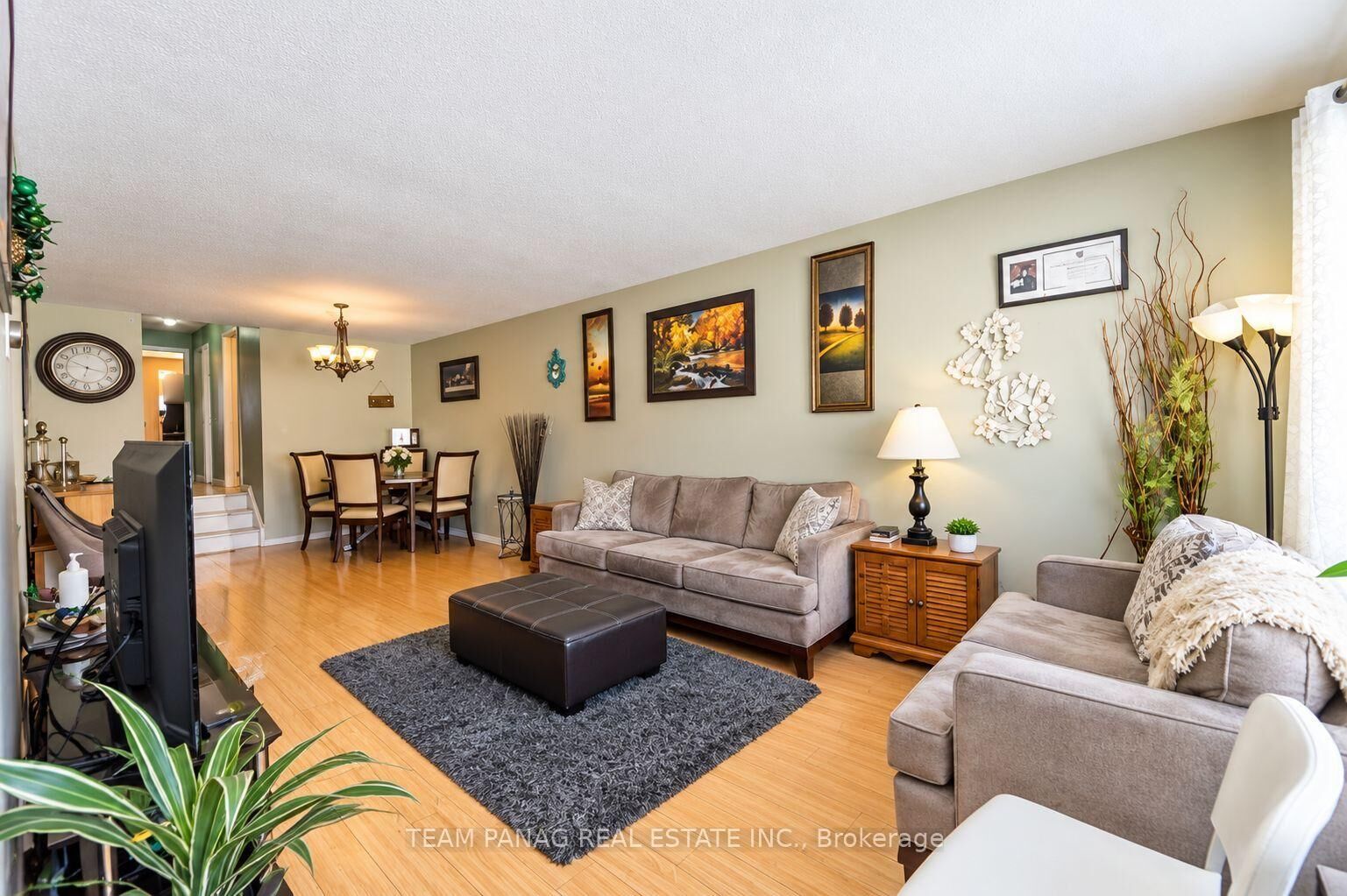 Property Photo:  63 Archdekin Drive  ON L6V 1Y1 