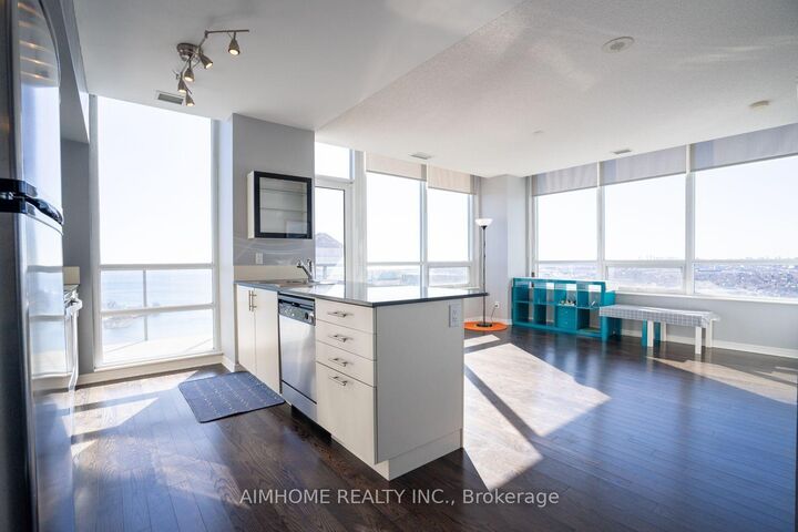 Property Photo: 2240 Lakeshore Boulevard 3202 ON M8V 0B1