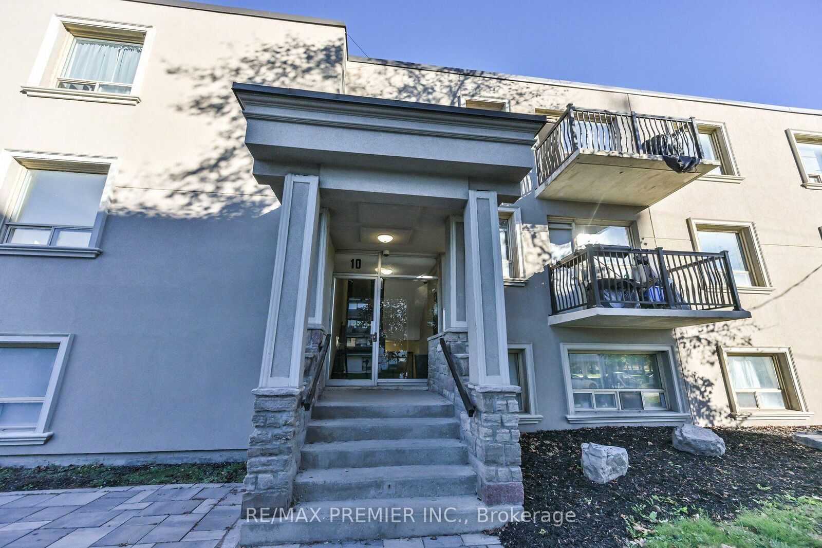 Property Photo:  10 Ellison Avenue 101  ON M3H 2J6 