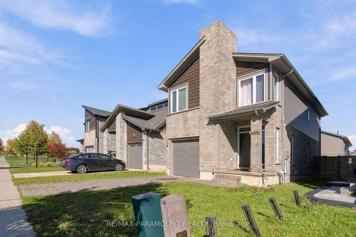 Property Photo:  639 Blackacres Boulevard  ON N6G 0V2 