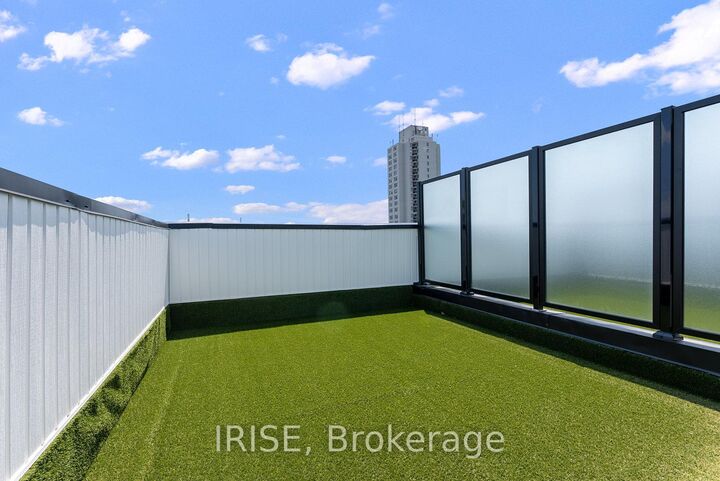 Property Photo:  485 Logan Avenue S 311  ON M4M 2P5 