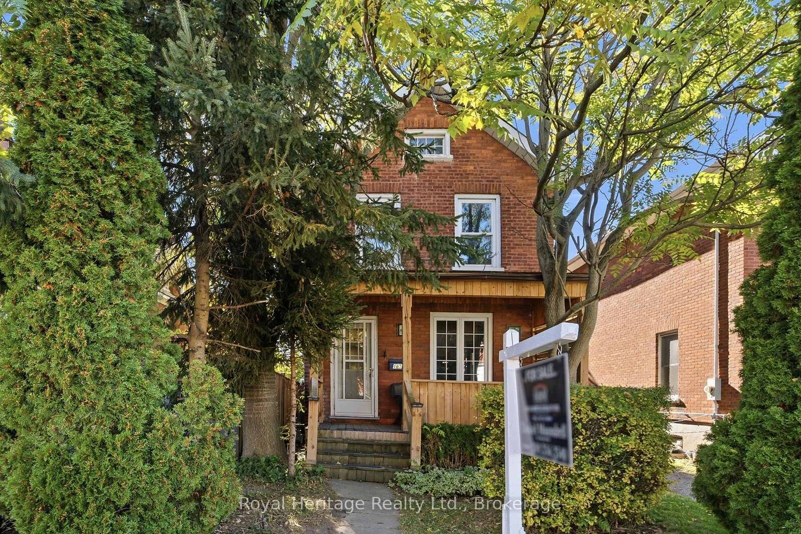 Property Photo:  165 Colborne Street  ON L1G 1M3 