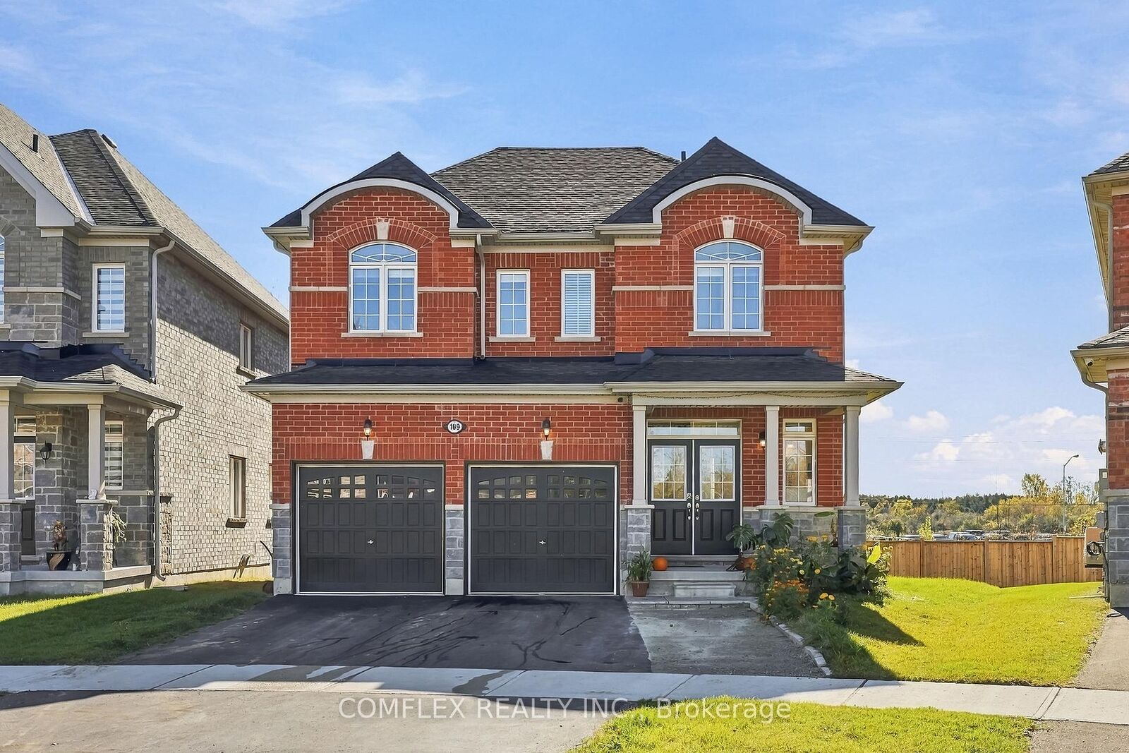 Property Photo: 109 Cliff Thompson Court ON L0E 1R0