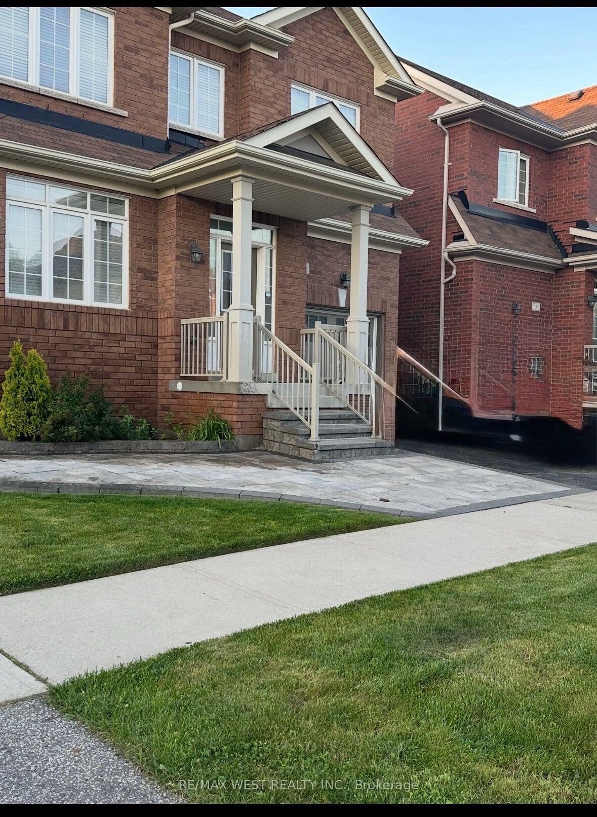 Property Photo:  5 Bryony Road  ON L7A 0G2 