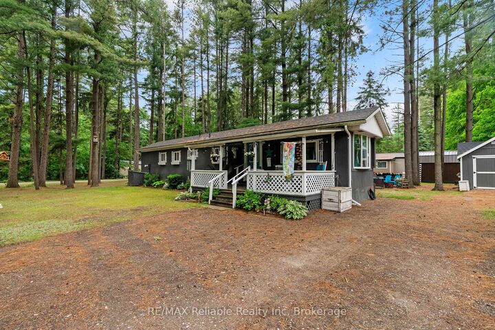 Property Photo:  401 Sugar Maple Drive  ON N0M 1G0 