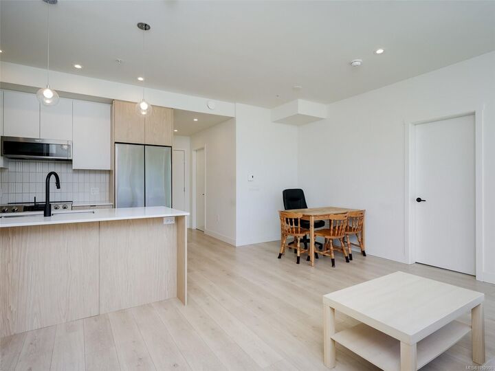 Property Photo:  1301 Hillside Ave #308  BC V8T 2B3 
