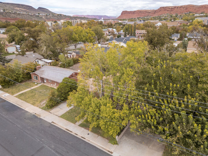 Property Photo:  70 W 200 S  UT 84770 
