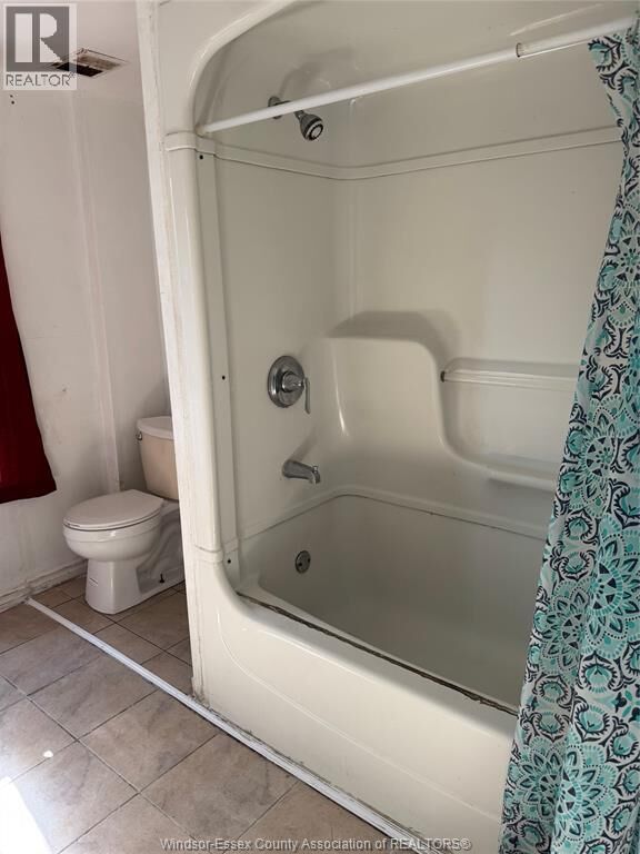 Property Photo:  665 St Joseph Street  ON N9C 3H3 