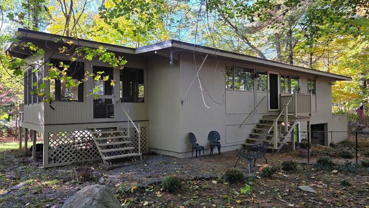 Property Photo:  159 Leavitt Street  MA 02043 