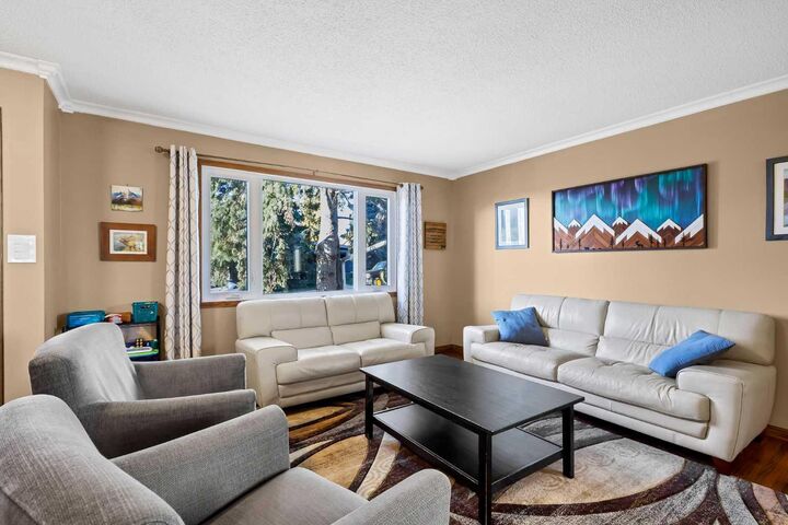 Property Photo:  4708 Nordegg Crescent NW  AB T2K 2M5 