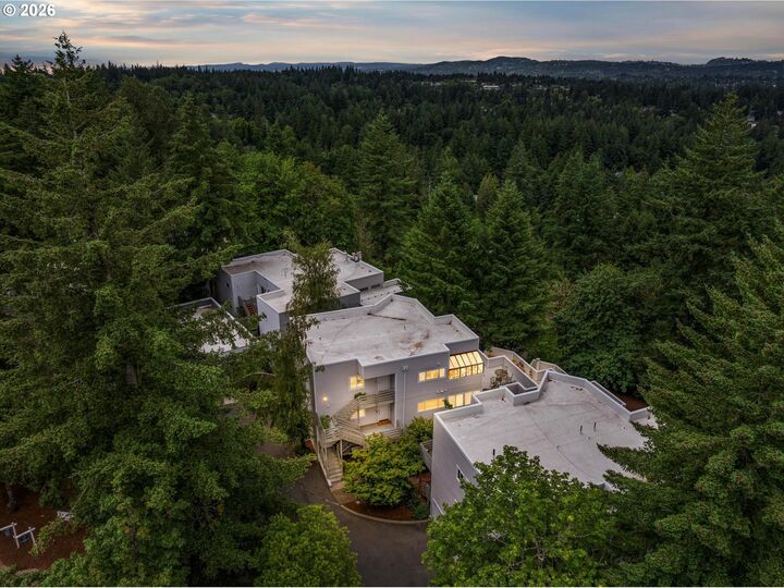 Property Photo:  48 Eagle Crest Dr 3D  OR 97035 