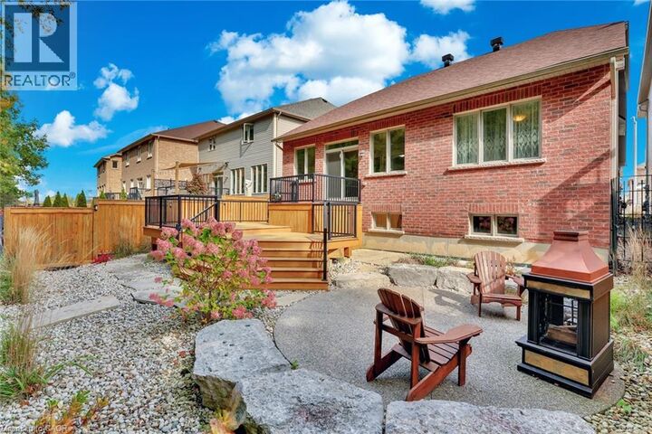 Property Photo:  8541 Sweet Chestnut Drive  ON L2H 0N1 