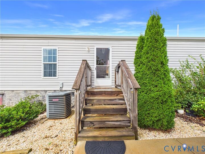 Property Photo:  290 Western Lane  VA 24522 