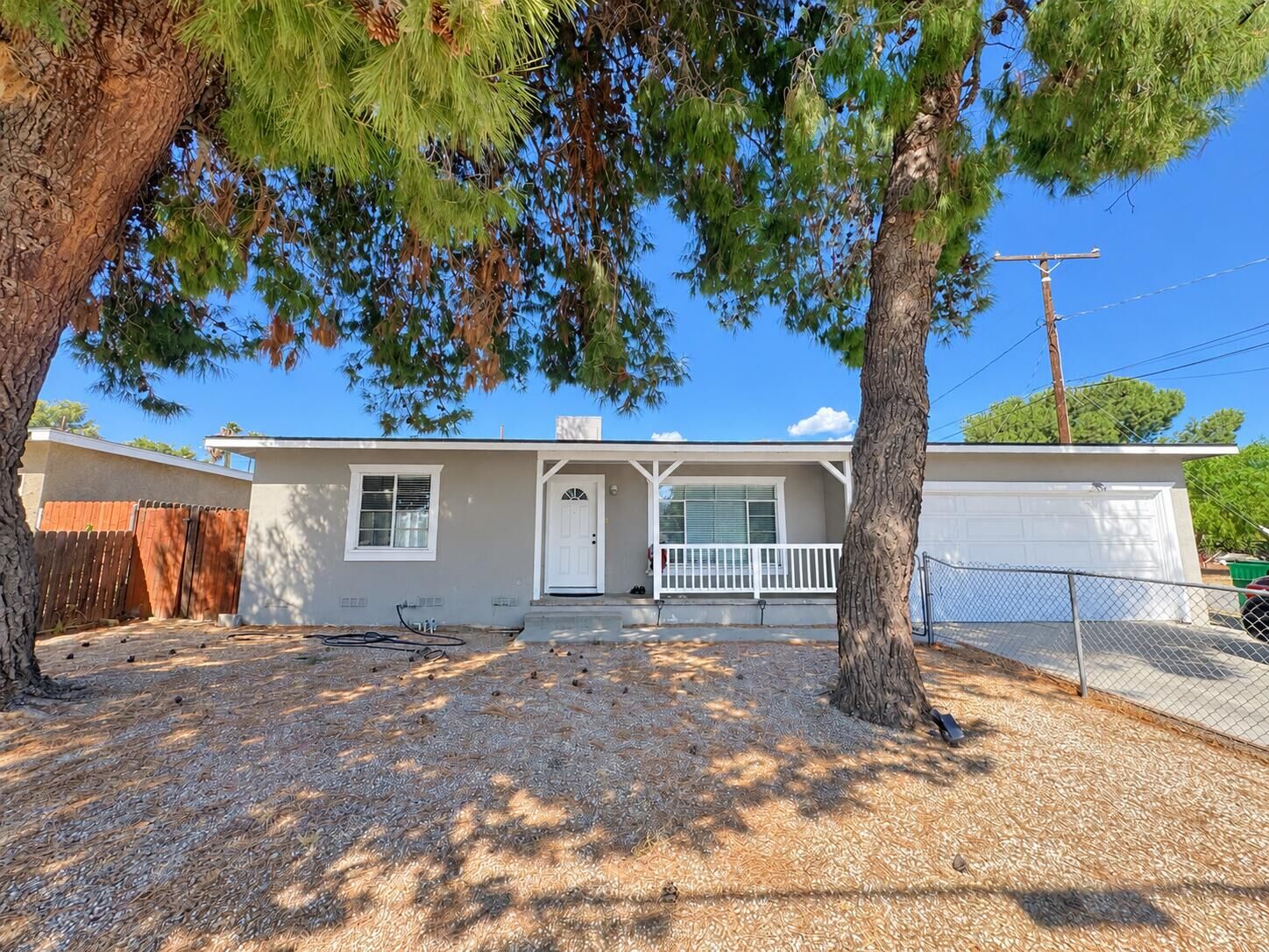 Property Photo: 581 E Hoffer Street CA 92220