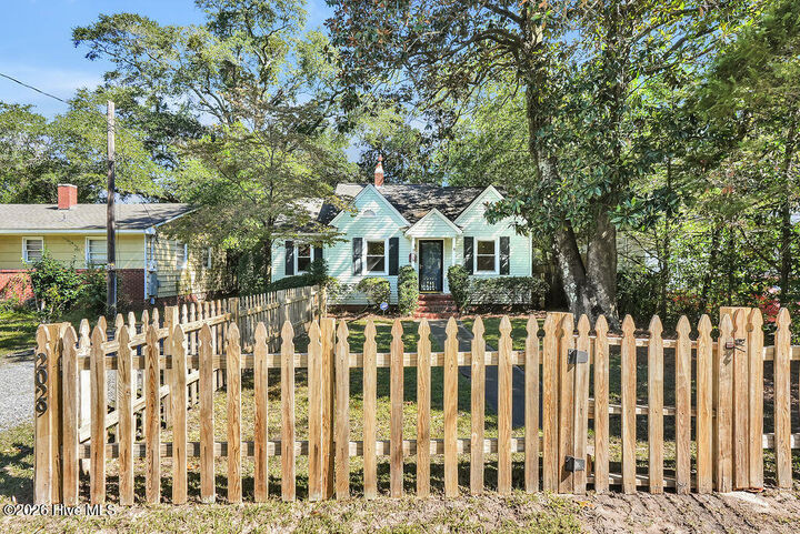 Property Photo: 2029 Burnett Boulevard NC 28401