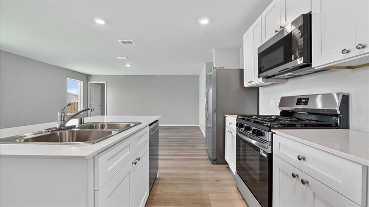 Property Photo: 4172 Sunny Branch Lane TX 76036