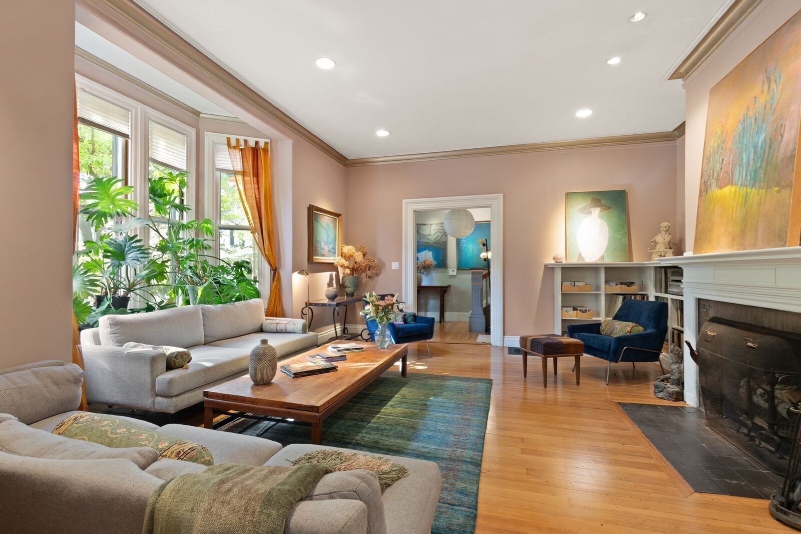 Property Photo: 32 Hawthorn St 1 MA 02138