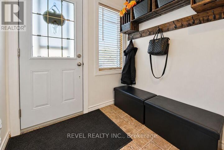 Property Photo: 147 Essa Avenue South ON P0N 1H0