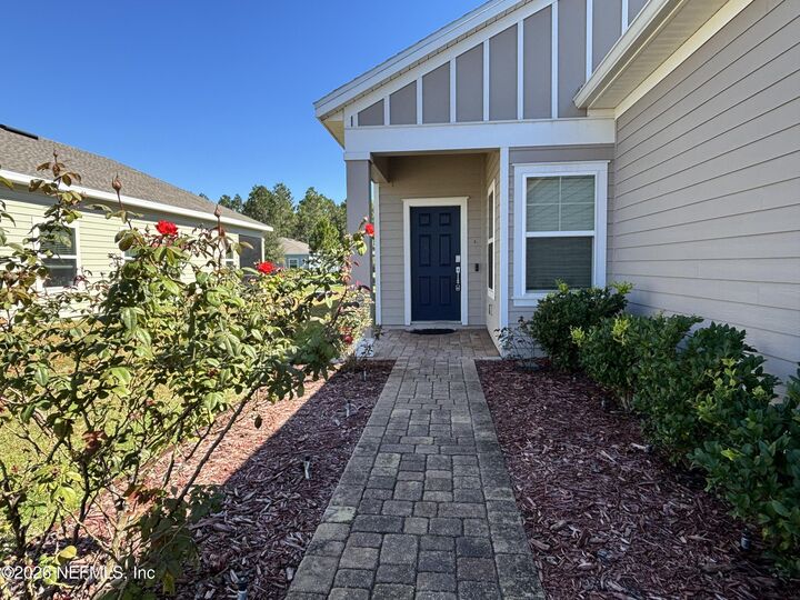 Property Photo:  7361 Hilladale Creek Lane  FL 32222 