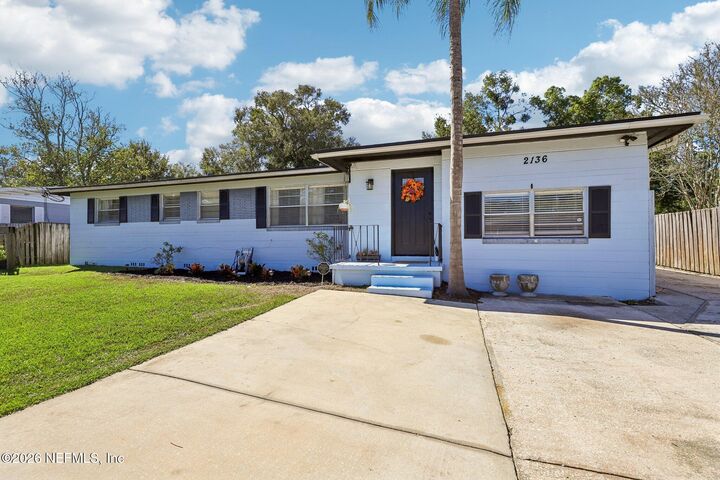 Property Photo:  2136 W Nathan Drive  FL 32216 