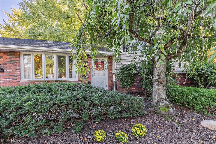 Property Photo: 5114 Dogwood Trail OH 44124