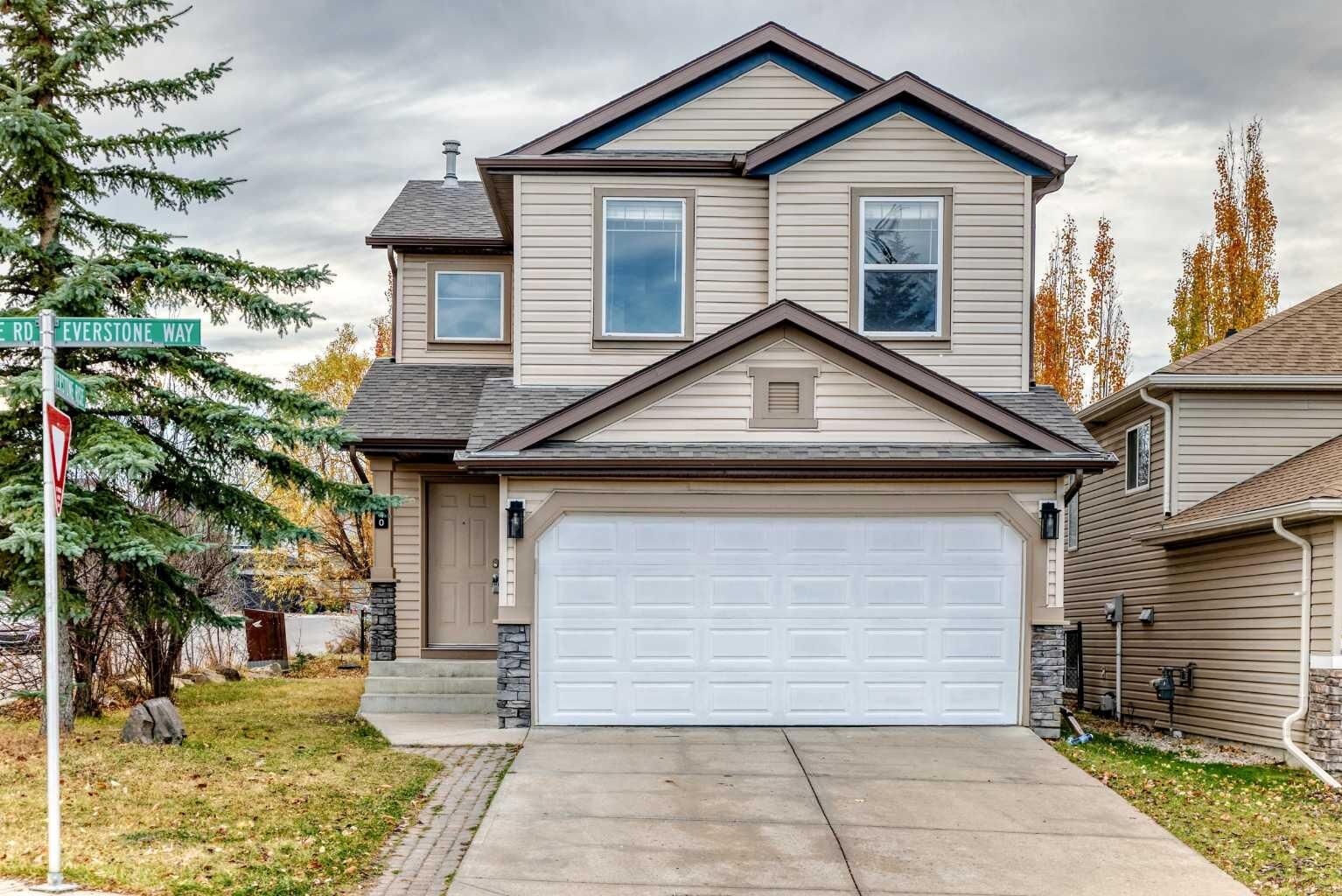 Property Photo:  140 Everstone Way SW  AB T2Y 4J8 