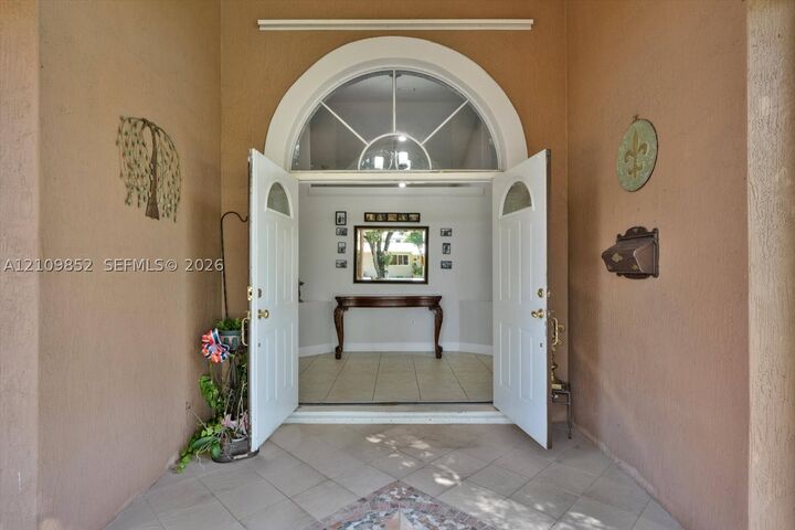 Property Photo:  7901 SW 97th St  FL 33156 