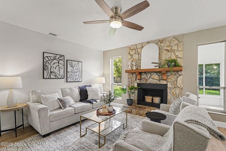Property Photo: 1476 Reed Street NW FL 32907