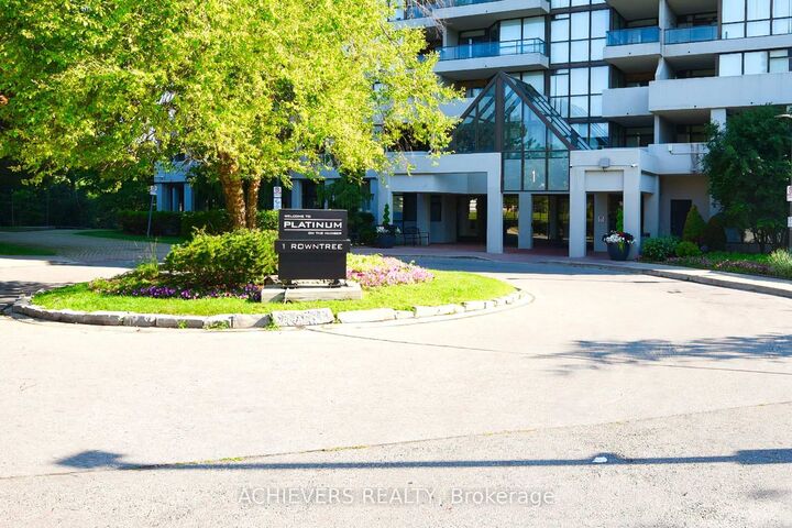 Property Photo:  
