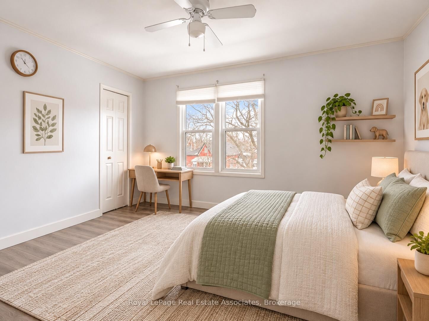 Property Photo:  212 Sheridan Street 3  ON N3S 4R1 