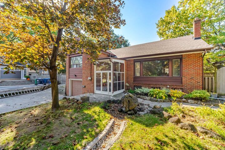 Property Photo:  1636 Springwell Avenue  ON L5J 3H9 