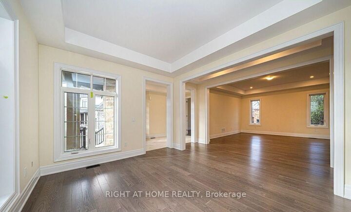 Property Photo:  15 Becky Cheung Court  ON M2M 2E7 