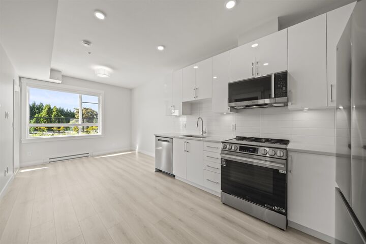 Property Photo:  8423 Cedar Street 411  BC V4S 1A1 