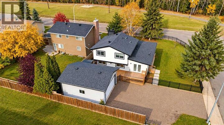 Property Photo:  169 Woodland Drive  AB T9K 1A3 