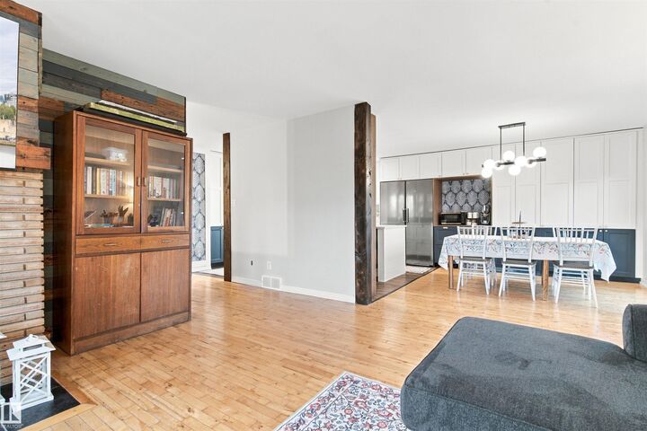 Property Photo:  5708 47 Avenue  AB T9M 1T9 