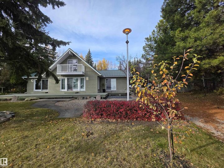 Property Photo:  53221A Range Road 54  AB T0E 0S0 