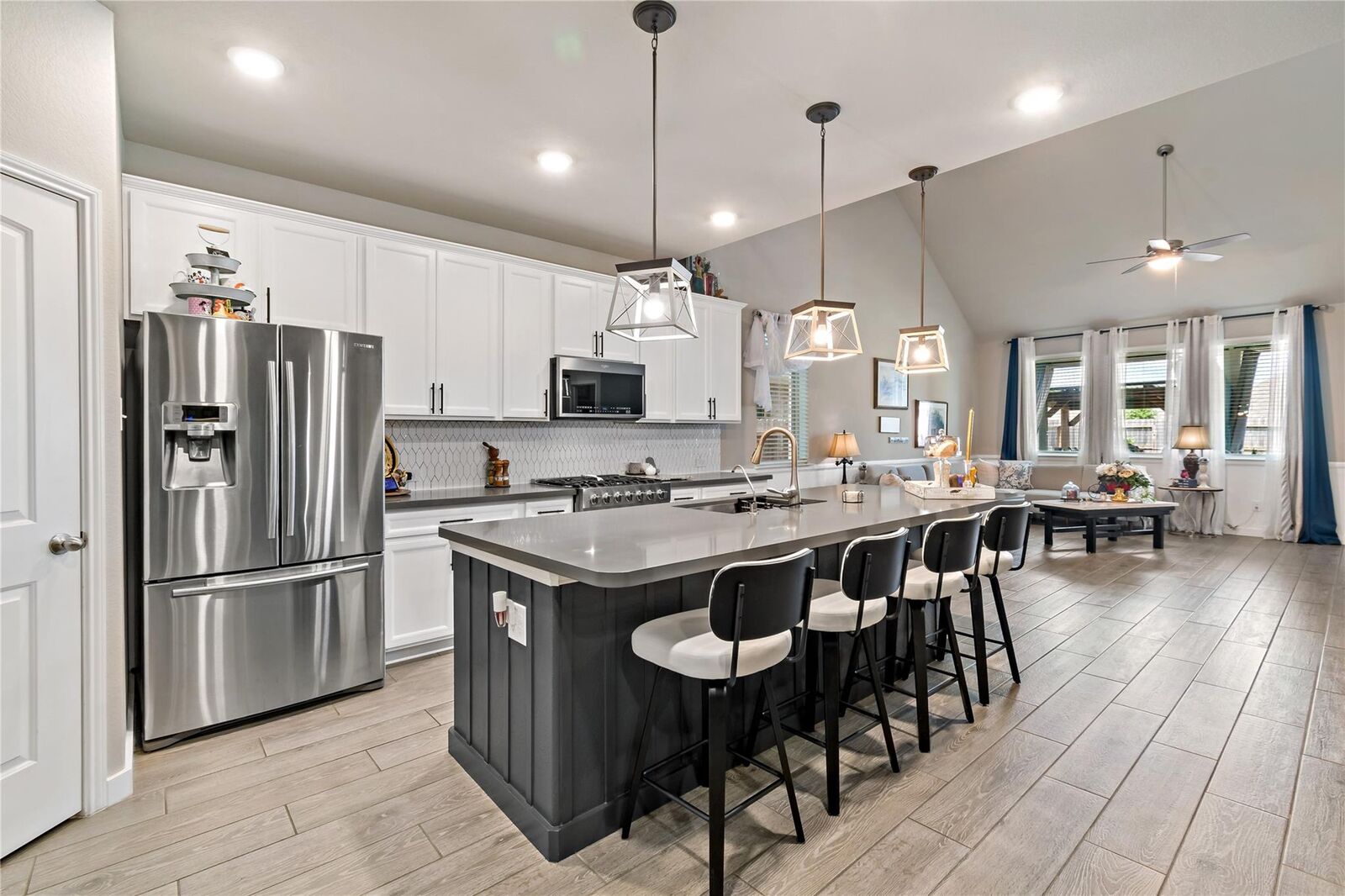 Property Photo:  20014 Wild Horse Hollow Lane Lane  TX 77377 