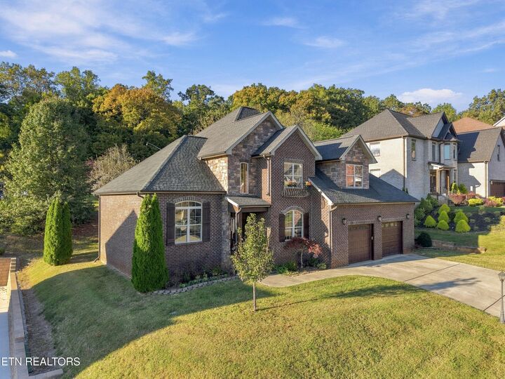 Property Photo: 10015 Castleglen Lane TN 37922