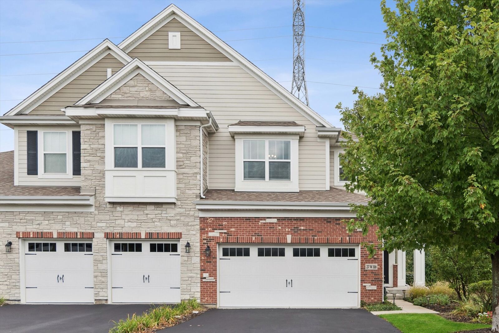 Property Photo: 27W116 Redbud Lane IL 60190