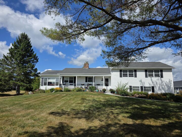 Property Photo:  802 Mt Hope Avenue  ME 04401 