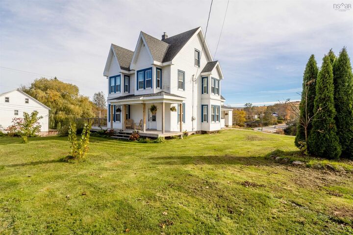 Property Photo: 13 Lawrencetown Lane NS B0S 1M0