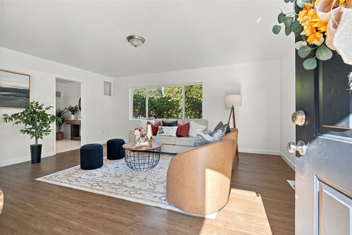 Property Photo:  705  Kensington Avenue S  WA 98030 