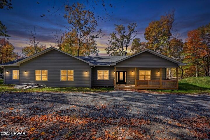 Property Photo:  120 Remuda Drive  PA 18428 