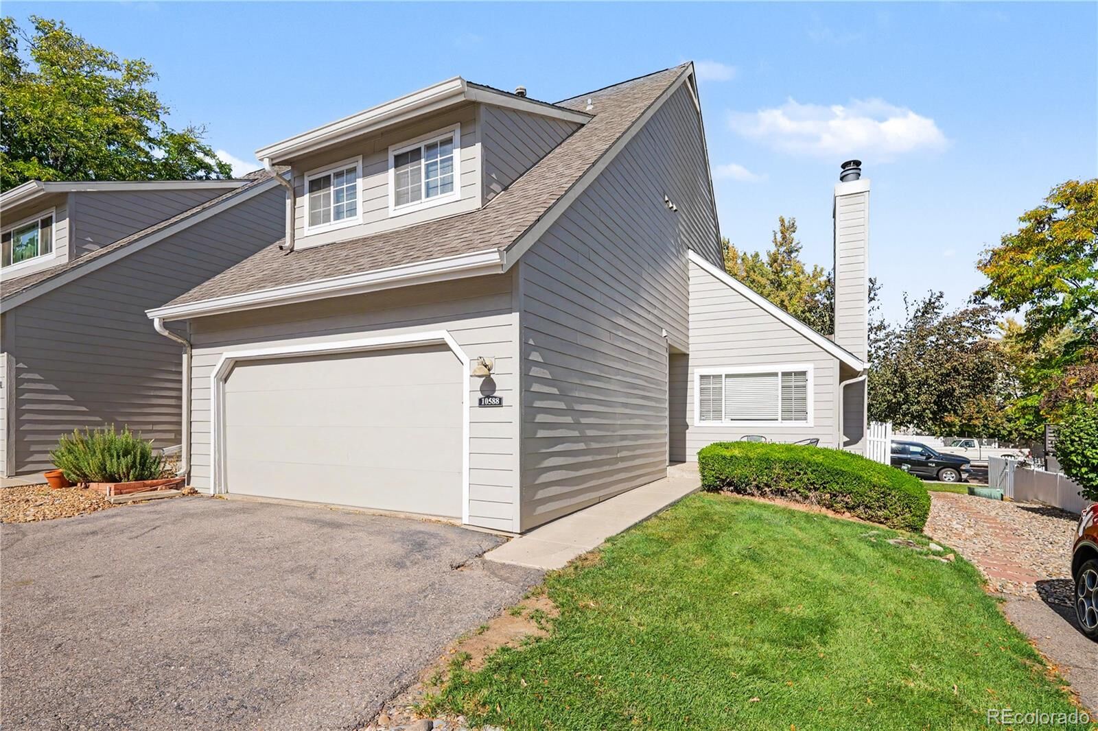 Property Photo:  10588 Park Mountain E  CO 80127 