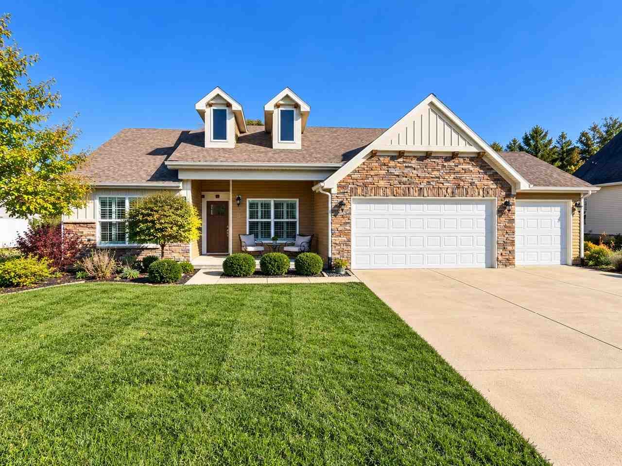 Property Photo:  2520 Westminster Ave  IN 47374 