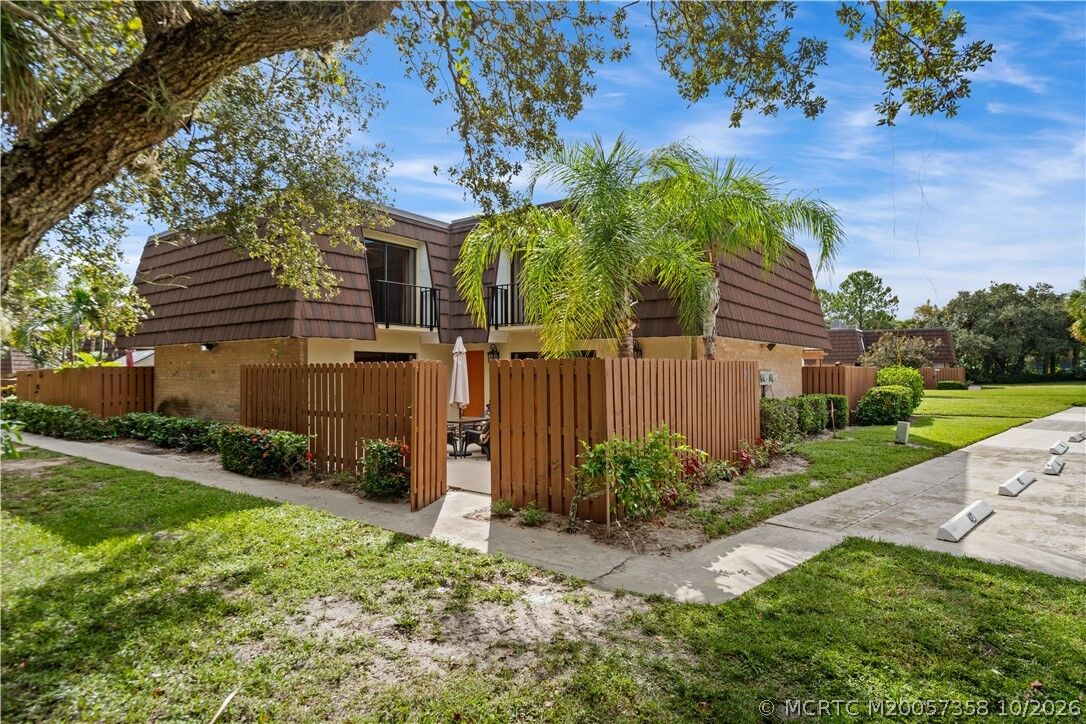 Property Photo:  5863 SE Riverboat Drive  FL 34997 