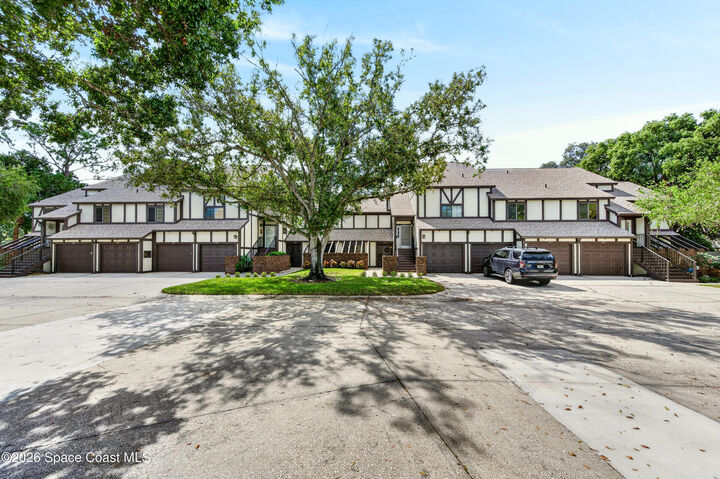 Property Photo:  877 Greenwood Manor Circle  FL 32904 